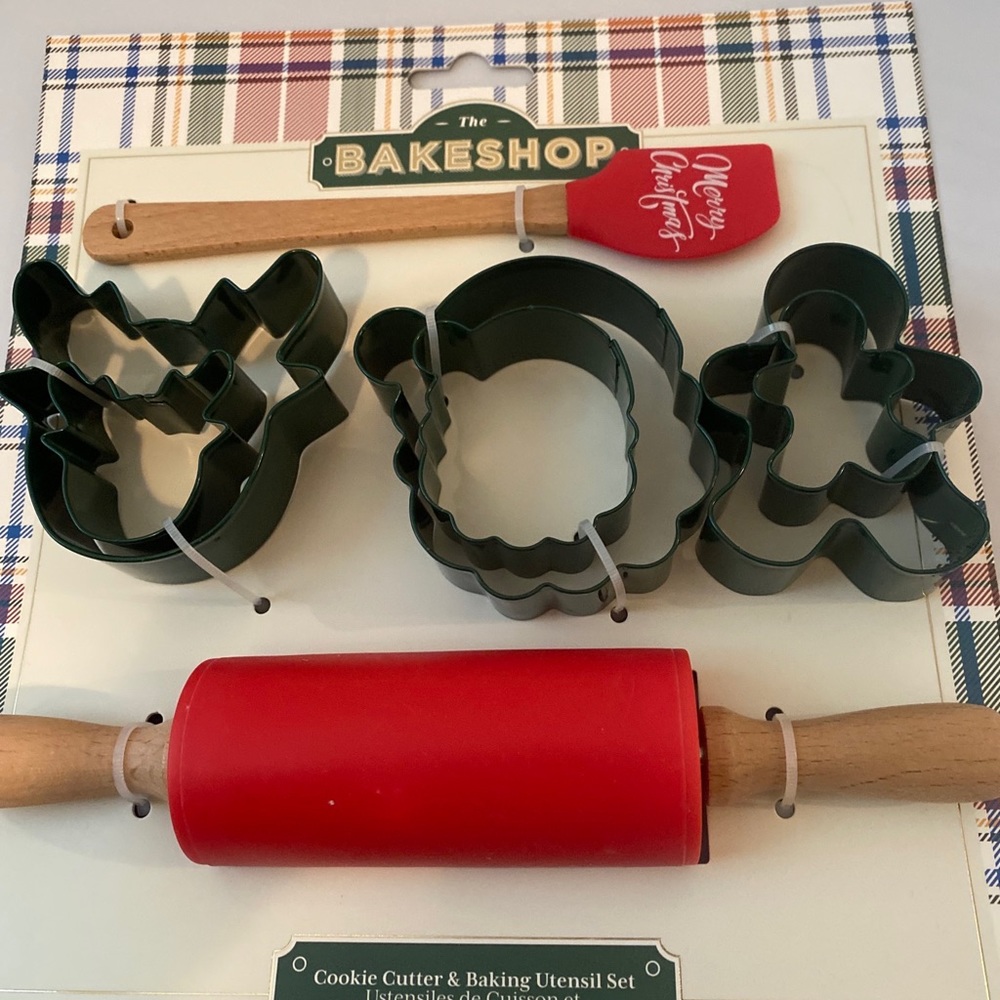 The bake shop bake set cookie cutters